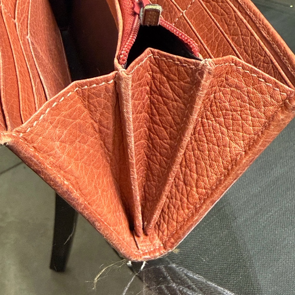 Gucci Beige Monogram Canvas Wallet with Orange Leather Trim - Picture 13 of 14